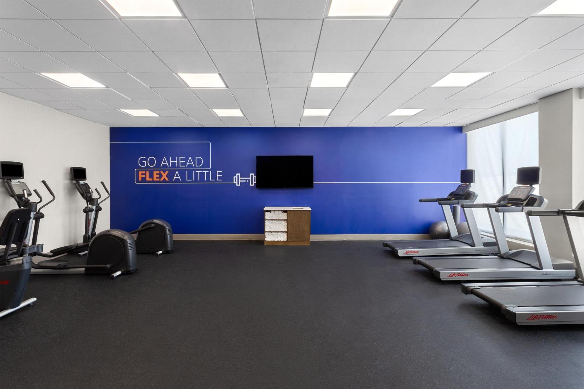 Holiday Inn Express Atlanta Airport - North, An Ihg Hotel カレッジパーク エクステリア 写真